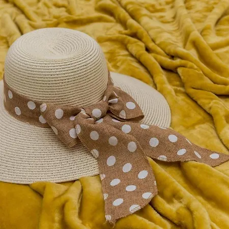 Summer Wave - Studio With Terrace